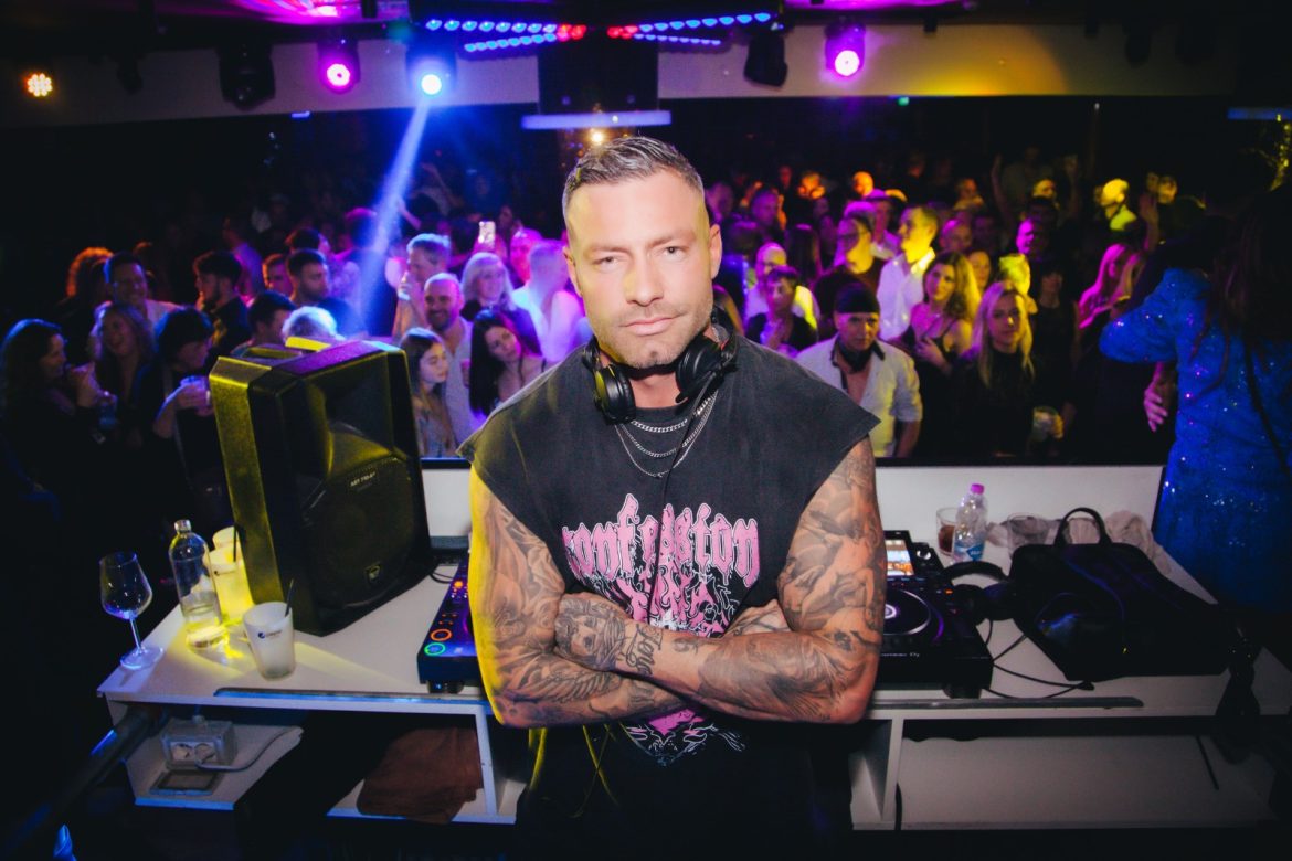 Frontemare Rimini: Eugenio Colombo, Never Ending Story , Apericena Latino