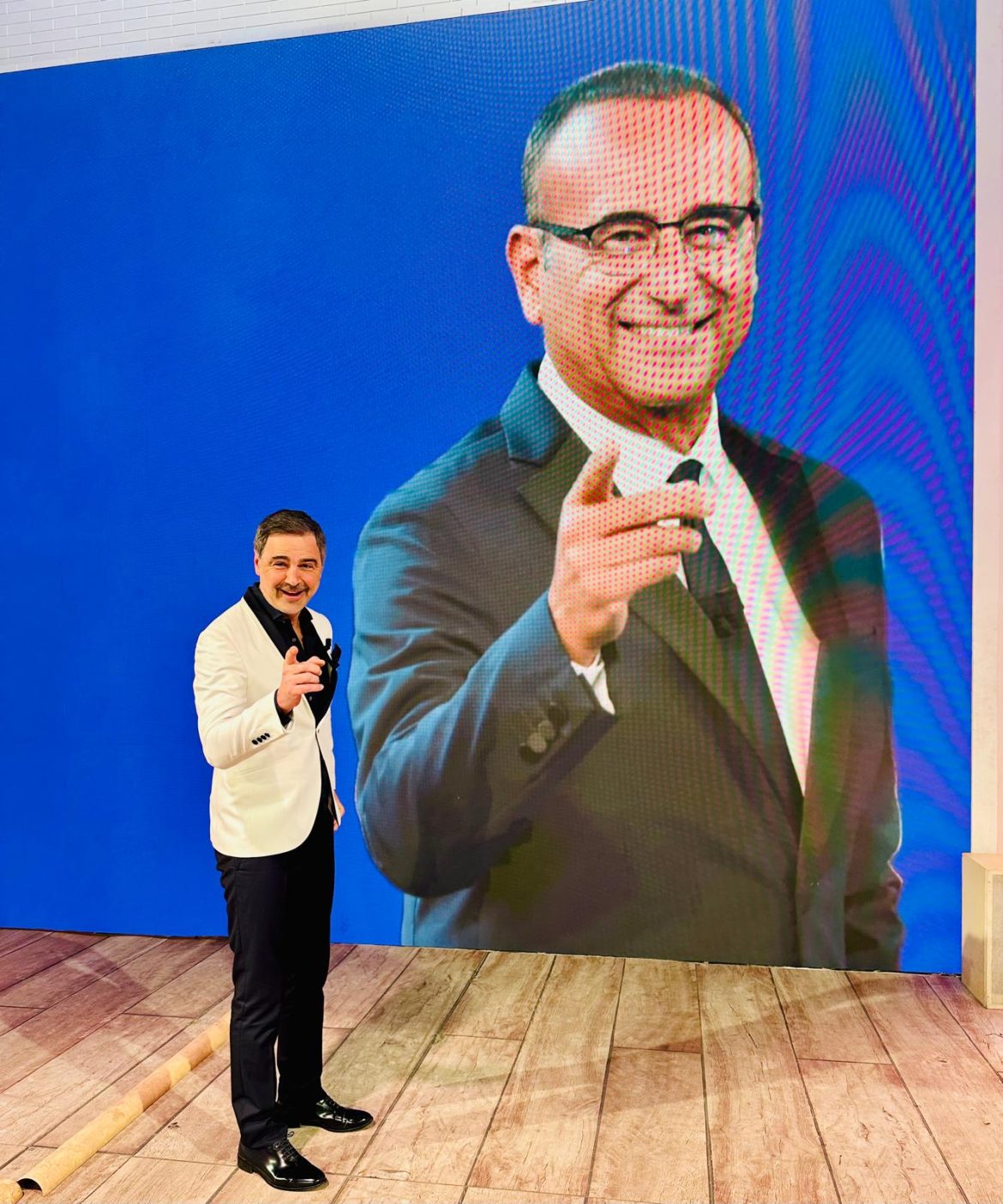 Beppe Convertini incanta Sanremo tra TV e libri