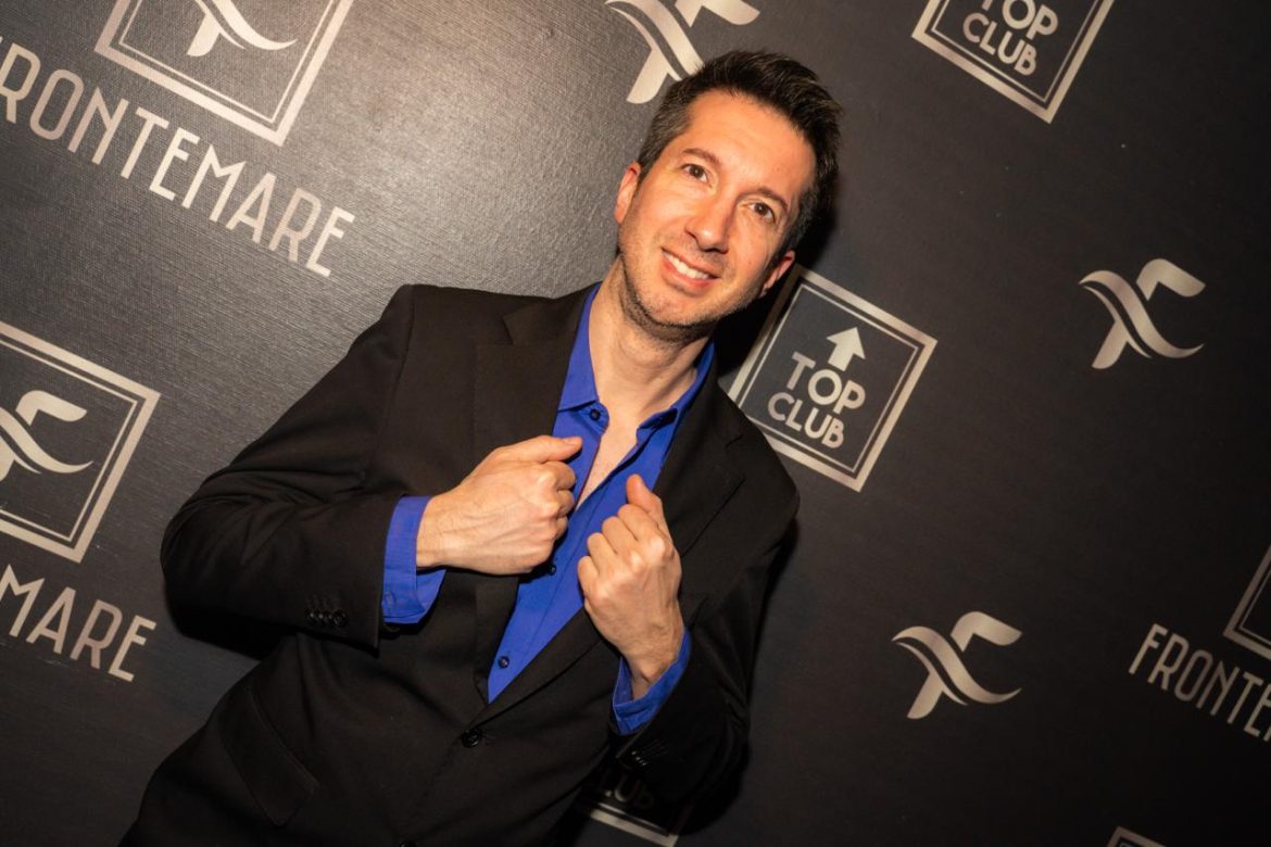 Dj Pando tra Radio Centrale e la Notte Rosa al Top Club Show Dinner 